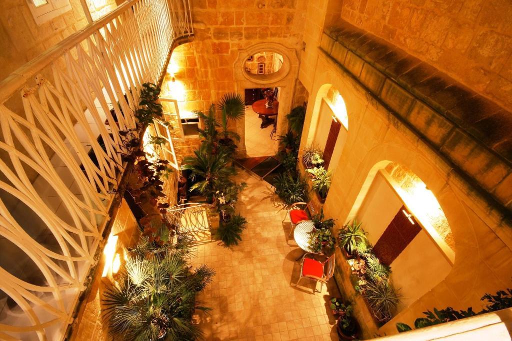 Palazzo Valletta Suites Exterior foto